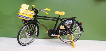 Miniature cheese bicycle