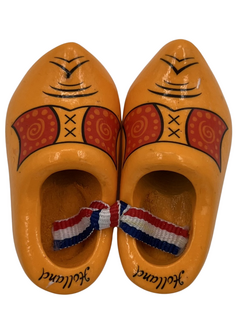 Set van 6 houten klompjes 