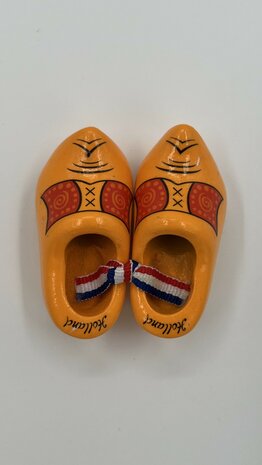 Set van 6 houten klompjes 